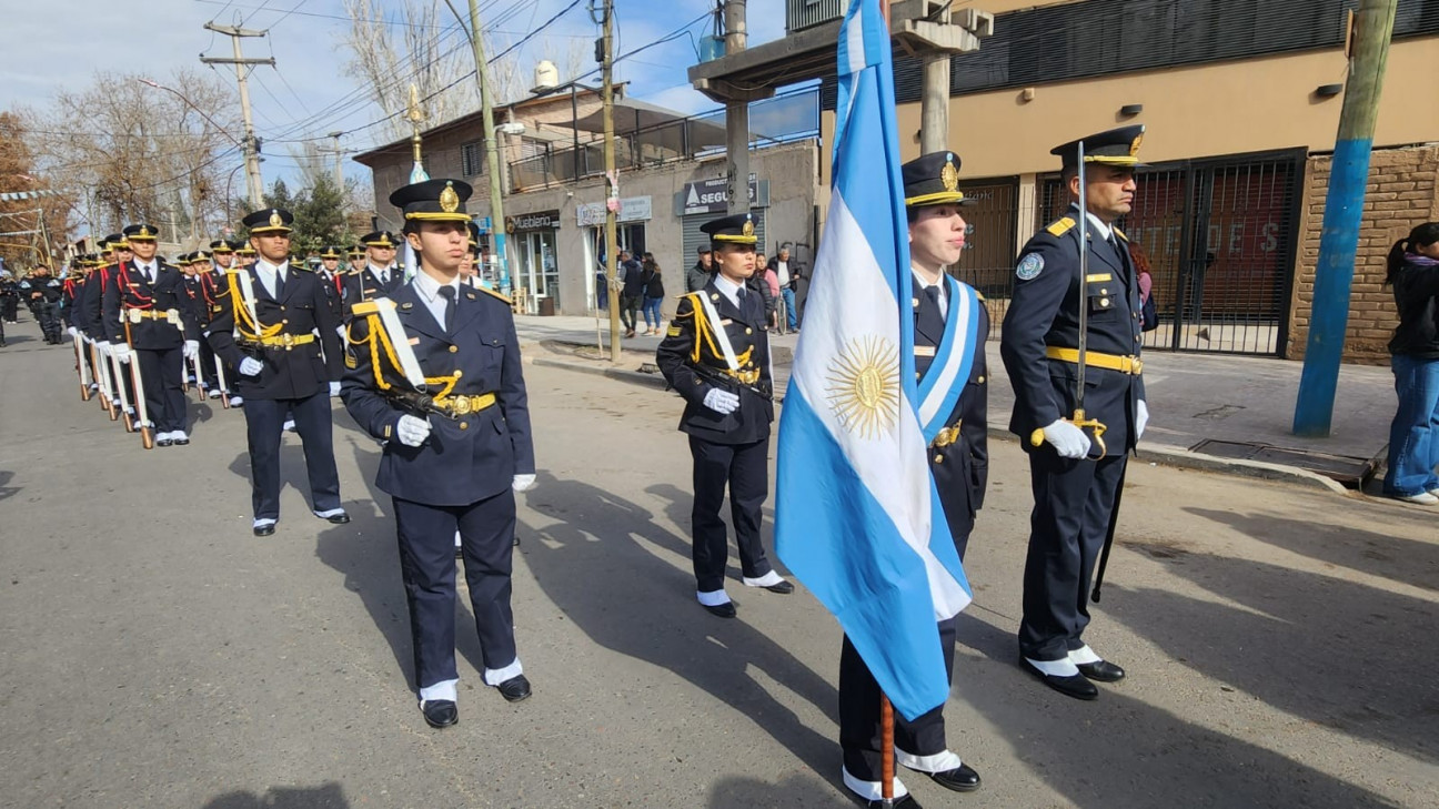 imagen Los cadetes del IUSP desfilaron en los actos Patrios del 9 de Julio