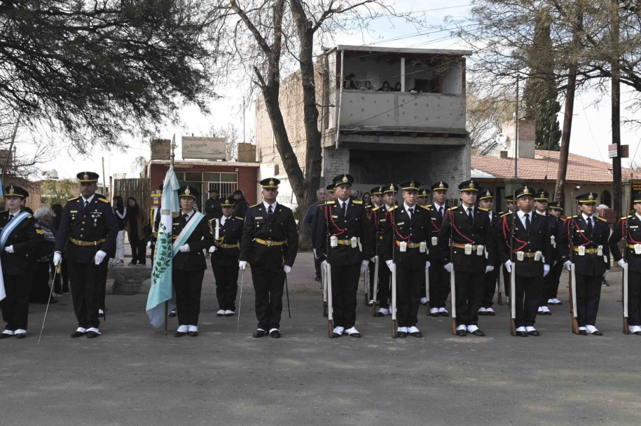imagen 8 Los cadetes del IUSP desfilaron en los actos Patrios del 9 de Julio