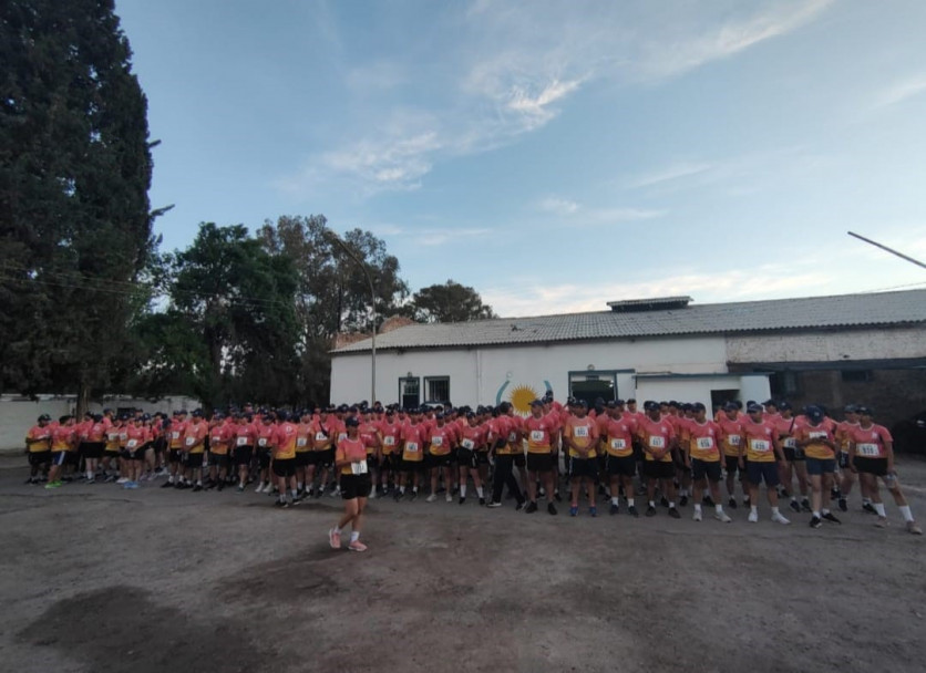 imagen 6 El IUSP Delegación Zona Este presente en la Maratón Nocturna de Junín