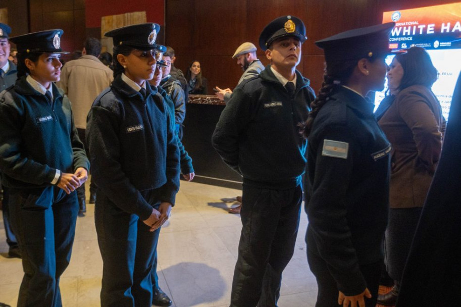 imagen 3 Cadetes del IUSP participaron de la conferencia internacional “White hat” sobre ciberseguridad