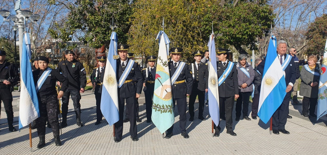 imagen 6 El IUSP Delegación San Rafael presente en Acto oficial por el 174° Aniversario del Fallecimiento del Gral.Don José de San Martín