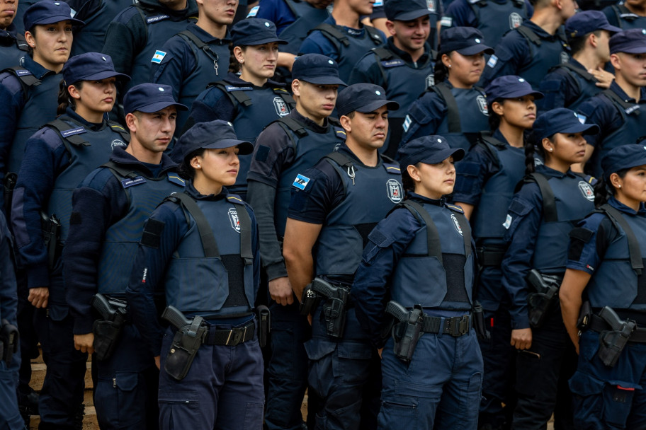 imagen 2 285 nuevos Policías recién egresados de todas las delegaciones del IUSP fueron presentados en casa de gobierno