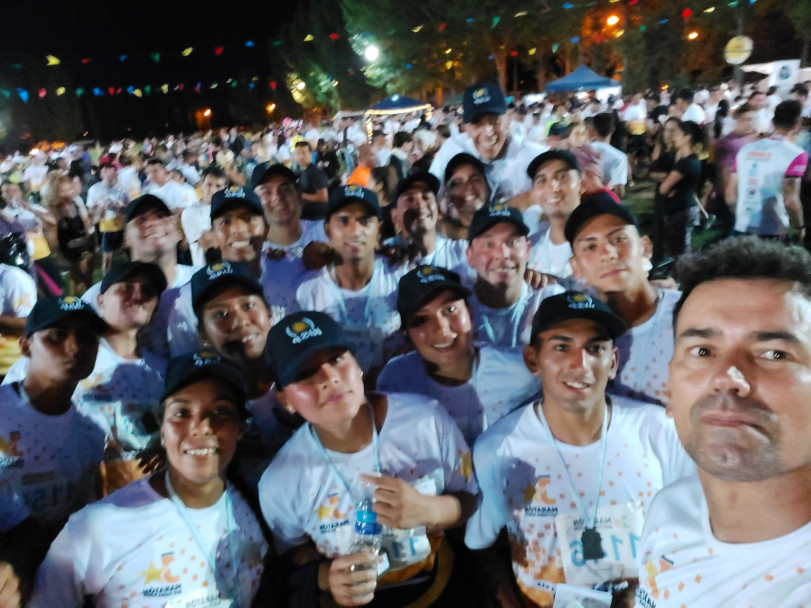 imagen Alumnos y cadetes del IUSP participaron en la Maratón Nocturna de Junín