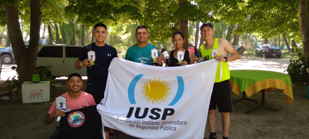 imagen 3 Cadetes del IUSP brindaron seguridad y participaron en Maratón Solidaria en San Carlos
