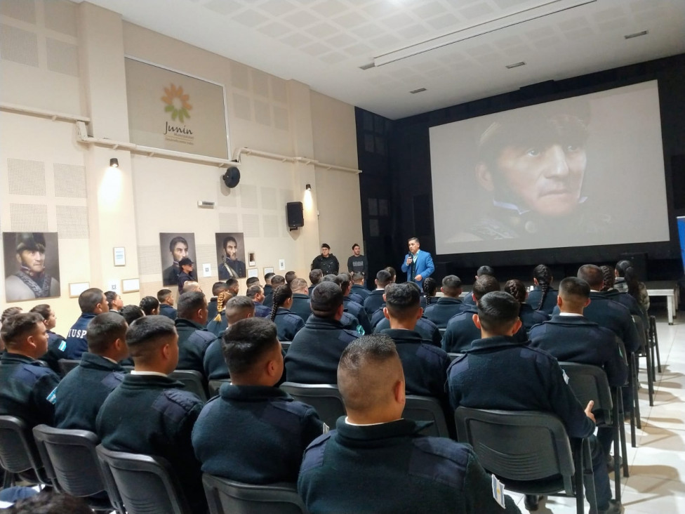 imagen Tercer encuentro en el Ciclo de Conferencias sobre "El Cruce de los Andes"