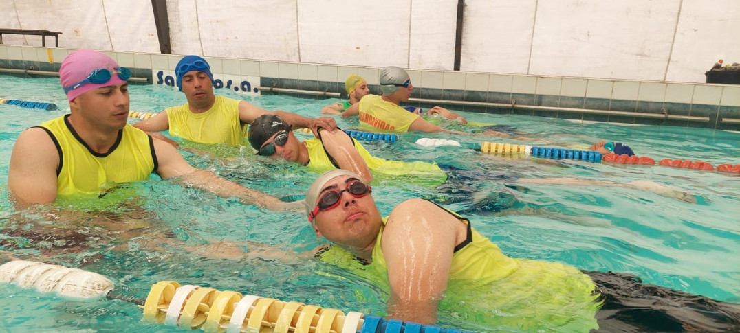 imagen 5 Se realizó capacitación de natación para estudiantes de Tecnicatura de la Delegación Zona Este
