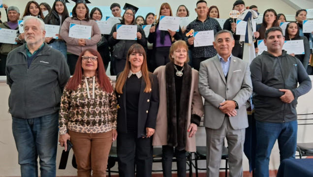 imagen Con Acto de cierre y entrega de certificados finalizó el 15° Curso Básico de Capacitación para Vigiladores Privados