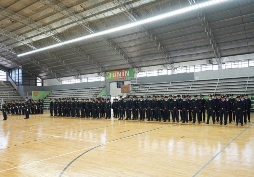 imagen 15 El Curso de FPB para Auxiliares de la Delegación Zona Este llevó a cabo su solemne Acto de egreso