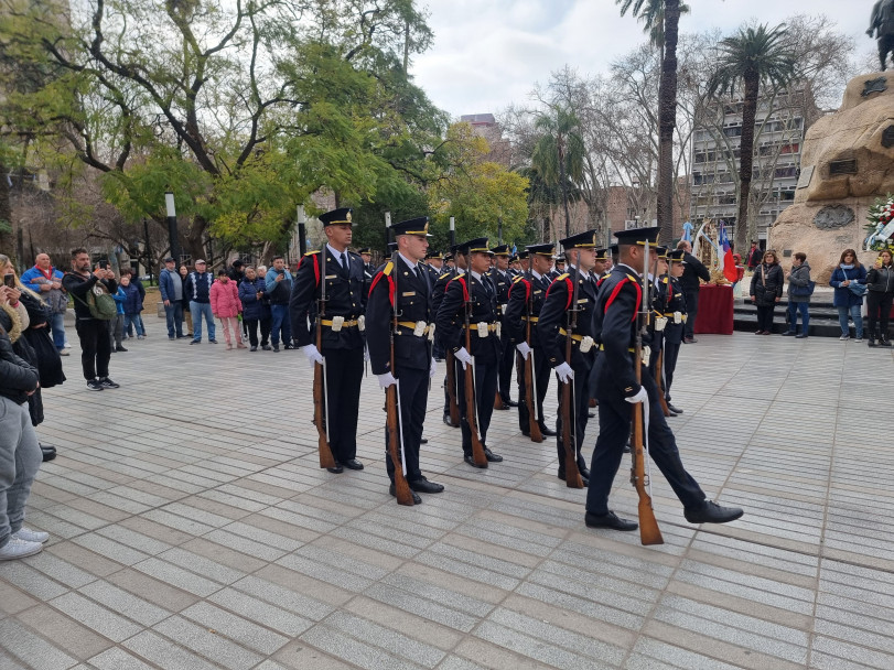 imagen 3 La Sede Central del IUSP se hizo presente en ciudad en el Acto de conmemoración del 174° Aniversario del paso a la inmortalidad del Gral. José de San Martín