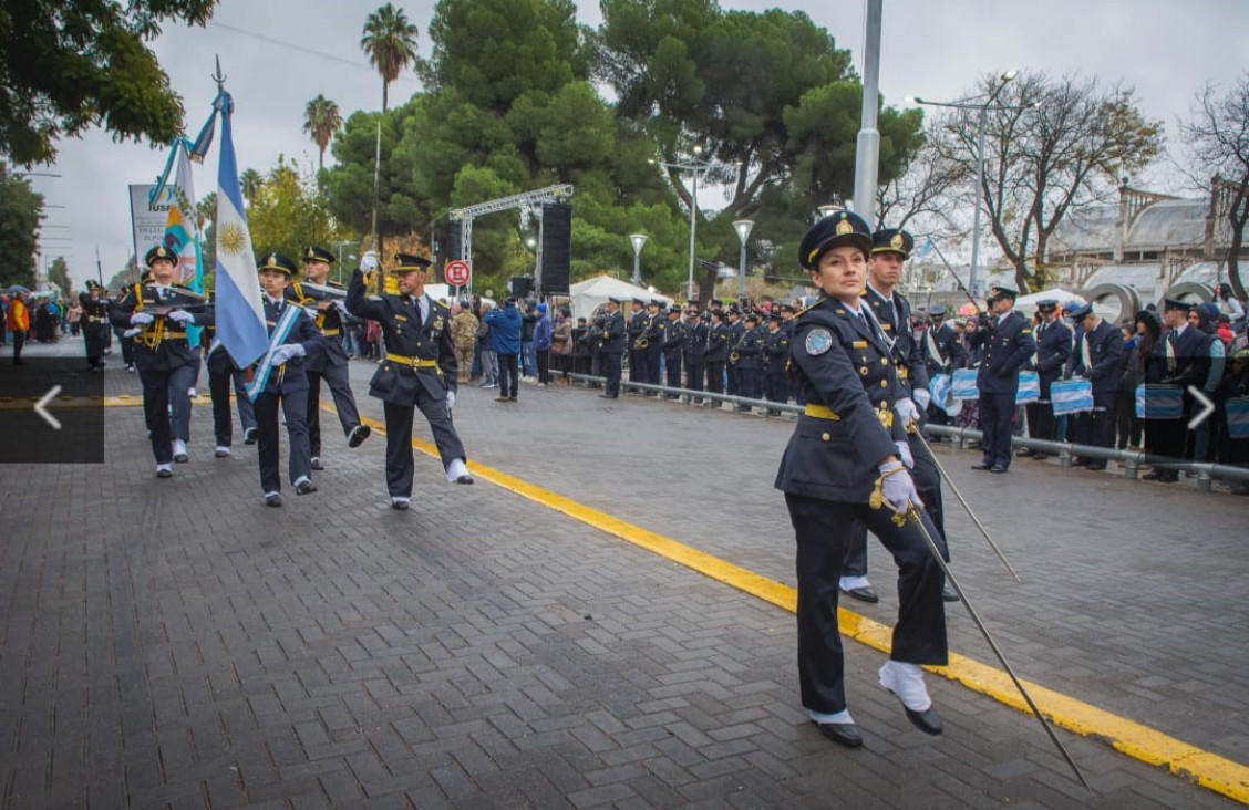 imagen La Delegación Zona Este del IUSP se destacó en el desfile cívico militar del Departamento de San Martín