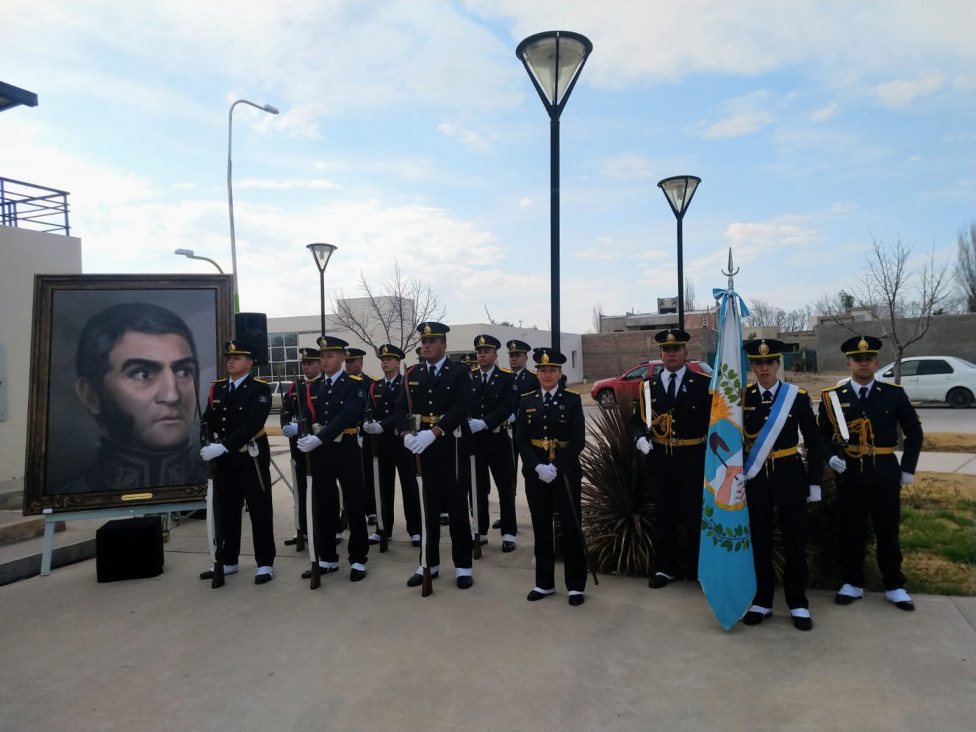 imagen Cadetes del Curso FPB presentes en la conmemoración por el 198 Aniversario de la Batalla de Junín