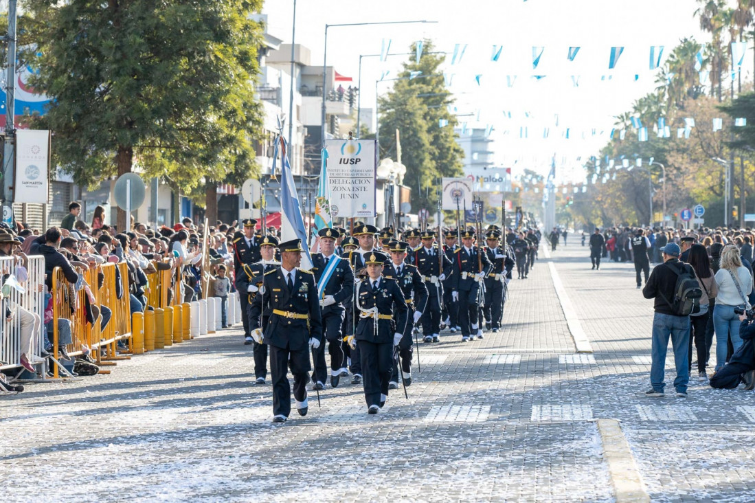 imagen El Instituto Universitario de Seguridad Pública celebró la semana de Mayo en toda la Provincia