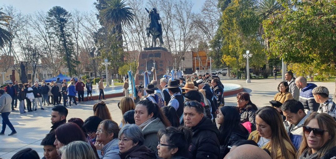 imagen 3 El IUSP Delegación San Rafael presente en Acto oficial por el 174° Aniversario del Fallecimiento del Gral.Don José de San Martín