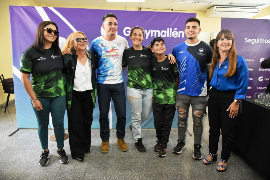 imagen 4 En la Municipalidad de Guaymallén se hizo la presentación oficial de la 3ra. edición de la Media Maratón de Mendoza. Crio. Gral (R) Elio Olmos