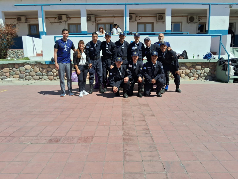 imagen 5 Se desarrolló el 2° Torneo de Voley Recreativo Mixto en la Sede Central del IUSP