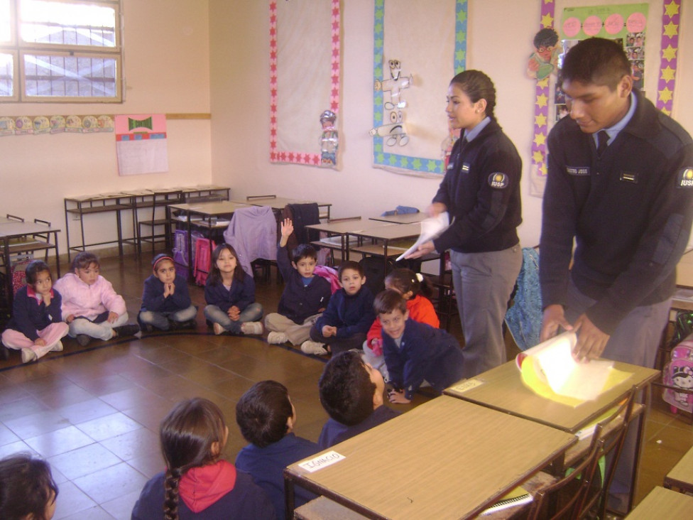 imagen Taller "Mi amigo el Policía"