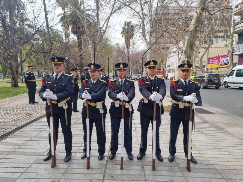 imagen 5 La Sede Central del IUSP se hizo presente en ciudad en el Acto de conmemoración del 174° Aniversario del paso a la inmortalidad del Gral. José de San Martín