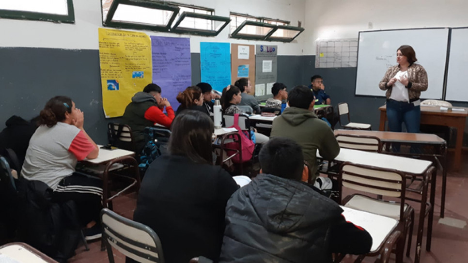 imagen La Delegación Zona Sur realizó una oferta universitaria abierta en la Escuela N° 4-195 El Molino