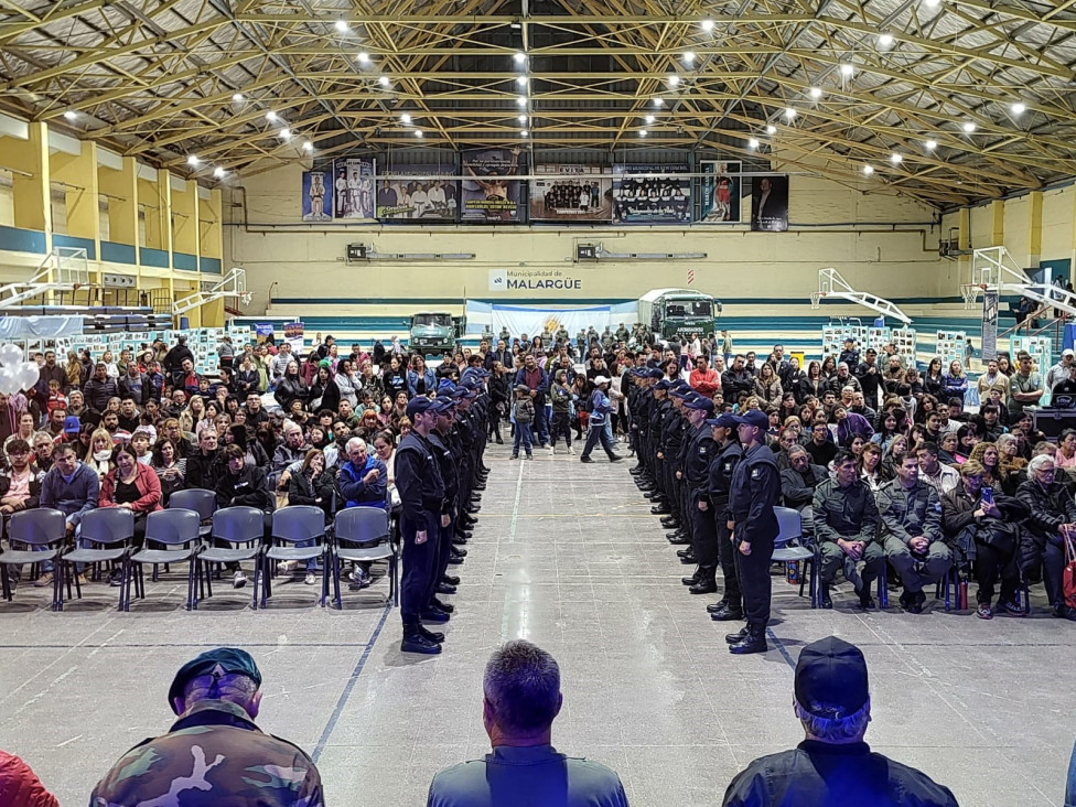 imagen El IUSP Delegación Malargüe presente en la vigilia "MALVINAS MALARGÜE TE RECUERDA"