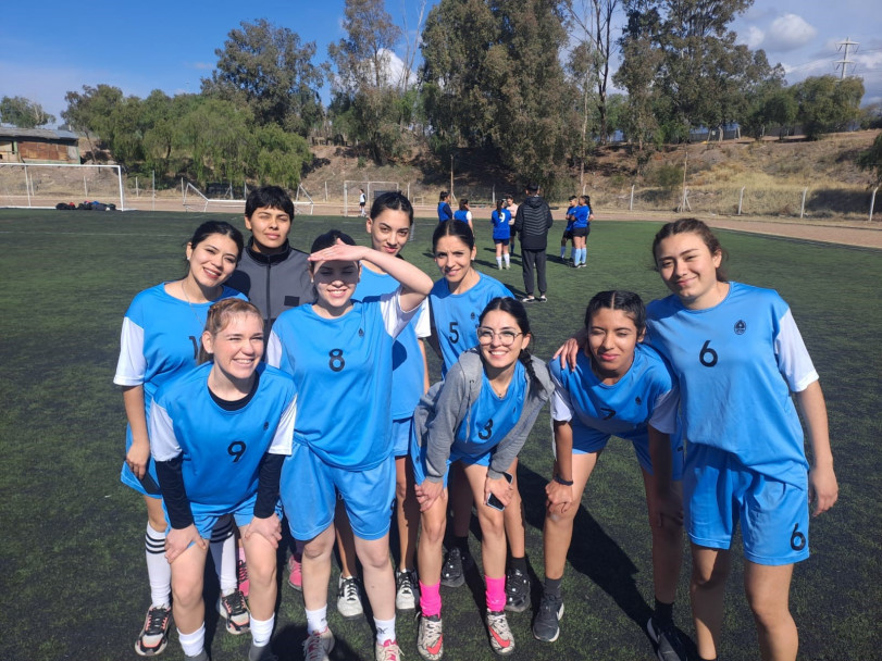 imagen 1 El IUSP se integra al fútbol femenino en la UNCuyo y espera ser ganador en las instancias finales