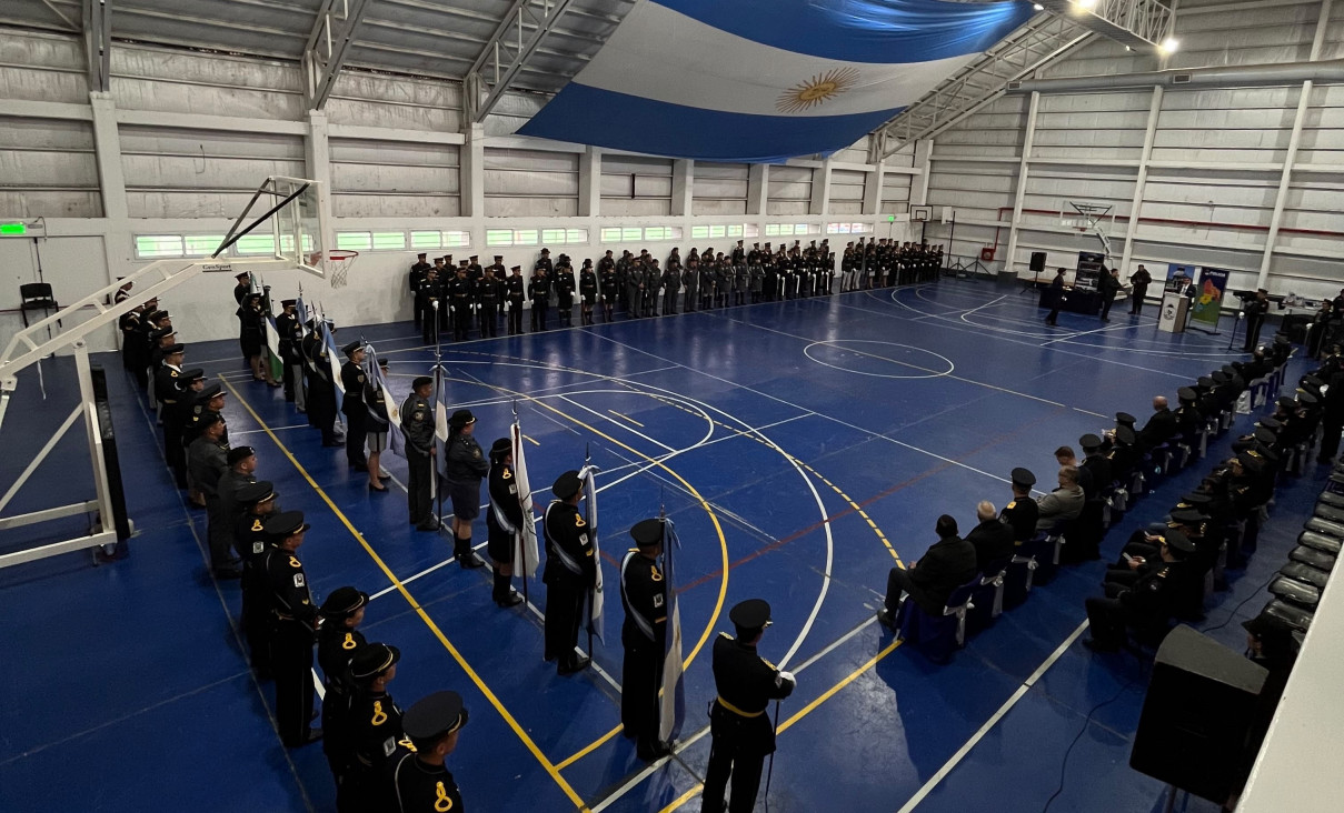 imagen Delegación de cadetes del IUSP participó del encuentro deportivo por el aniversario de la Escuela de Policía de Neuquén