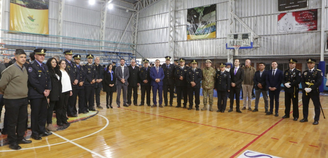 imagen 12 Con un solemne Acto la Delegación Valle de Uco hizo entrega de diplomas de egreso a los cadetes de la FPB para Auxiliar