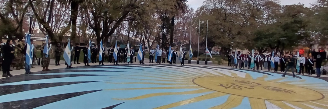 imagen 3 Los cadetes del IUSP desfilaron en los actos Patrios del 9 de Julio