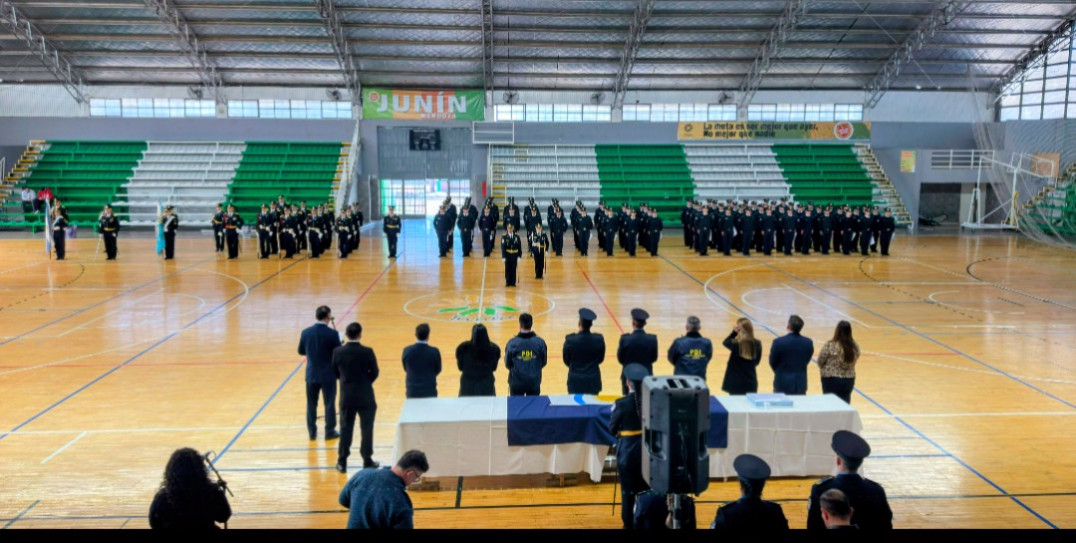 imagen 16 229 nuevos Auxiliares egresaron del Instituto Universitario de Seguridad Pública