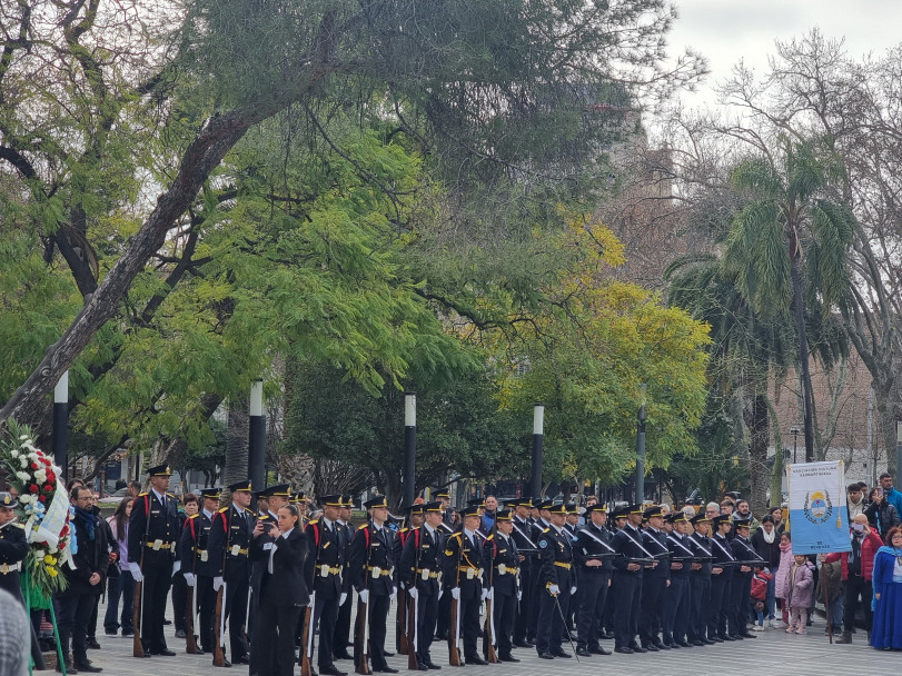 imagen 4 La Sede Central del IUSP se hizo presente en ciudad en el Acto de conmemoración del 174° Aniversario del paso a la inmortalidad del Gral. José de San Martín