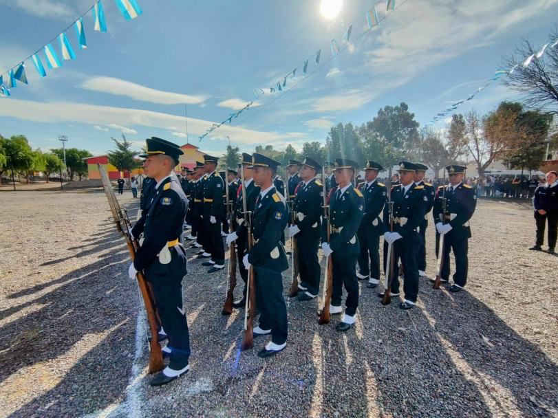 imagen 8 El IUSP Delegación Zona Este rindió juramento a la bandera en Acto oficial en la Colonia Junín