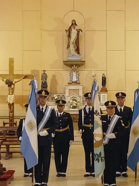 imagen 5 Los cadetes del IUSP desfilaron en los actos Patrios del 9 de Julio