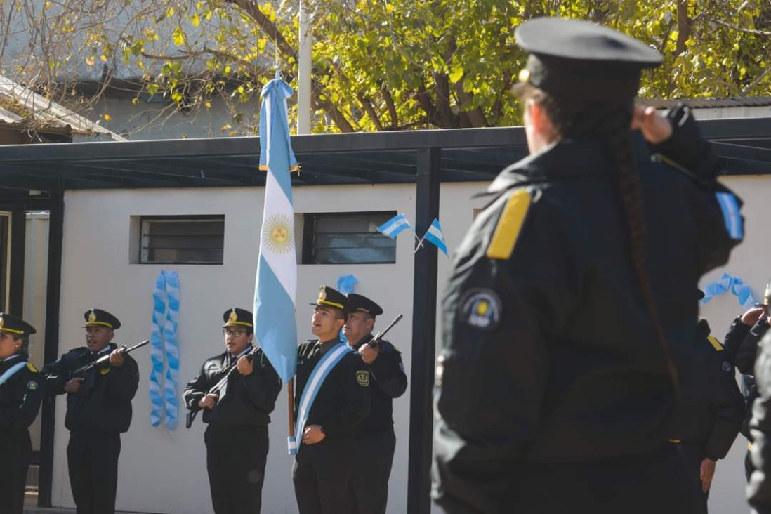 imagen El Director General Lic. Alberto Rivero tomó juramento a alumnos de Tecnicatura Penitenciaría Sede Central