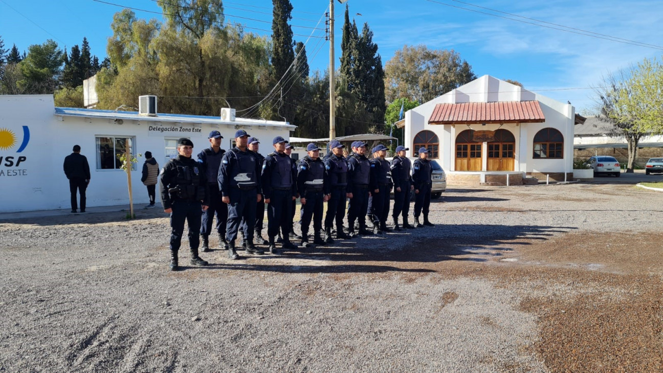 imagen Cadetes de la Delegación Zona Este participaron en un operativo de rastrillaje