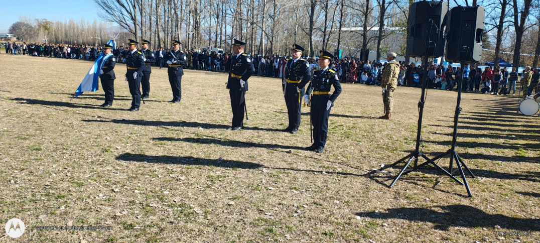 imagen 16 Los cadetes del IUSP juraron solemnemente a la bandera en toda la provincia