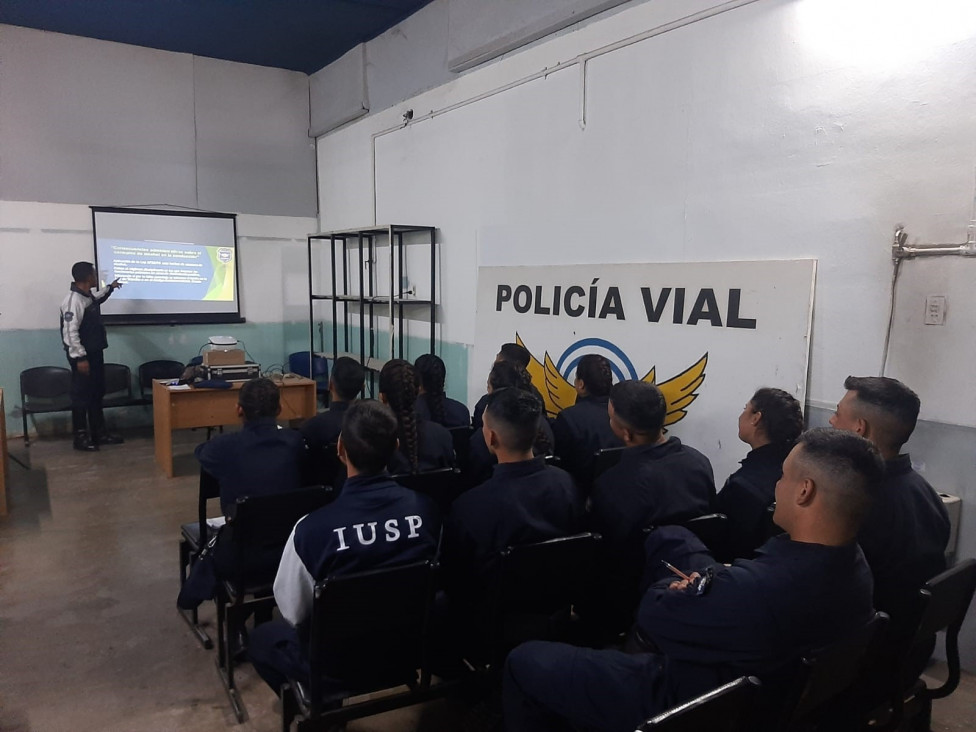 imagen Cadetes de la Delegación Zona Este recibieron instrucción en el Sub centro de capacitación Vial Este