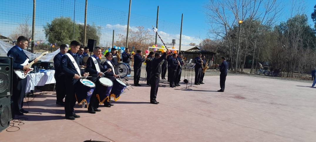 imagen 1 El IUSP festejó a la niñez en la Escuela 1-519 María Cali de San Francisco de Lavalle