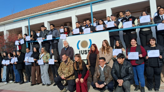 imagen Culminó con éxito el Curso N° 22 de Vigiladores Privados del IUSP