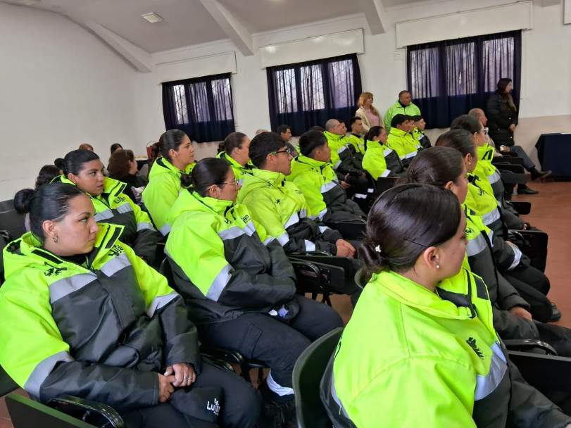 imagen 6 El IUSP y el Ministerio de Seguridad y Justicia entregaron los Certificados de Capacitación para Preventores de Luján de Cuyo