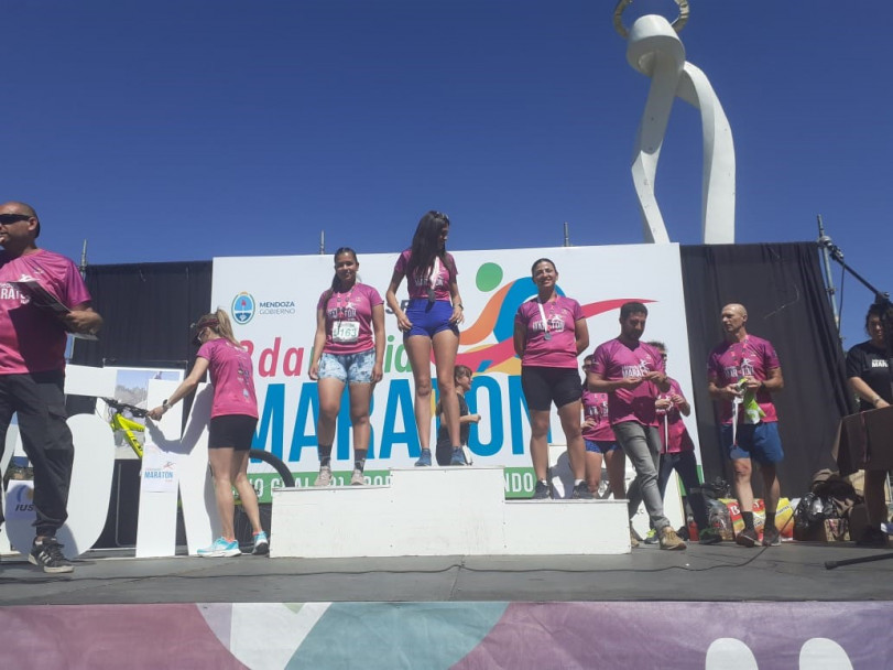 imagen 10 Con gran éxito y una extraordinaria participación se realizó 2° Media Maratón Crio. Gral. (R) Elio Olmos