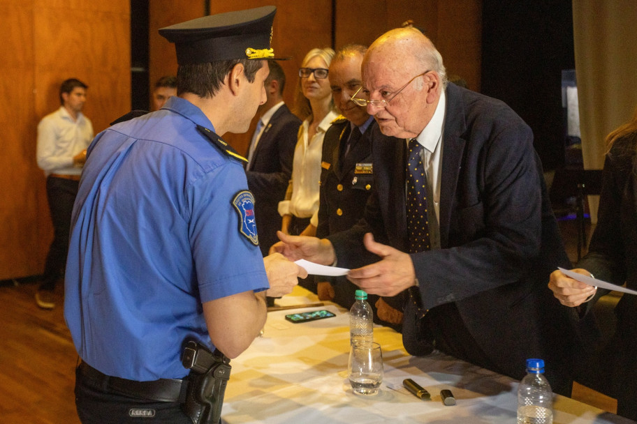 imagen 25 Histórica colación de grado con el mayor número de Licenciados en Seguridad Pública y Seguridad Penitenciaria del IUSP