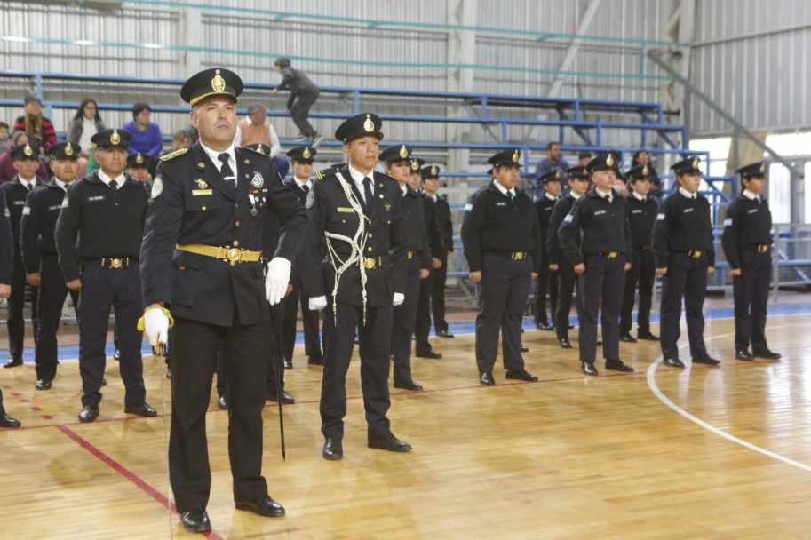 imagen 1 Con un solemne Acto la Delegación Valle de Uco hizo entrega de diplomas de egreso a los cadetes de la FPB para Auxiliar