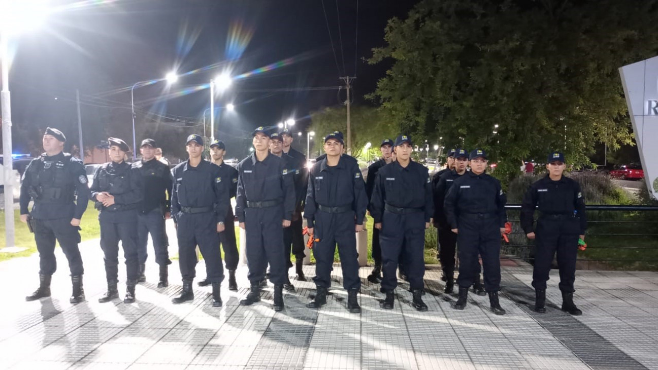 imagen En la víspera del 02 de Abril el IUSP se hizo presente en la caminata por Malvinas