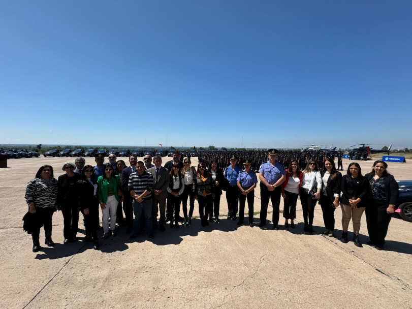 imagen 11 Los Directivos del IUSP se hicieron presentes en la Base Cóndor donde el Gobernador y la Ministra de Seguridad y Justicia presentaron a los nuevos policías que estarán al servicio de la comunidad