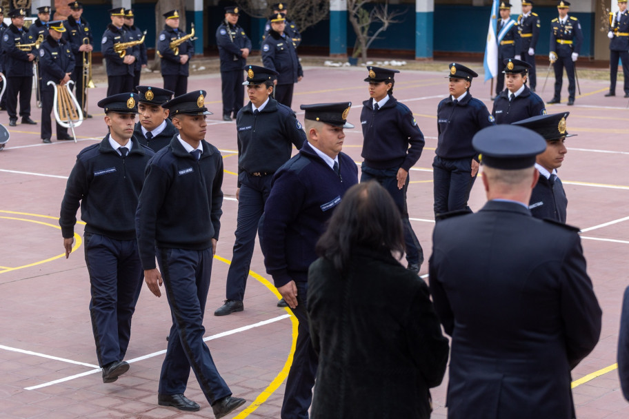 imagen 10 Acto de egreso del curso de Auxiliares Sede Central