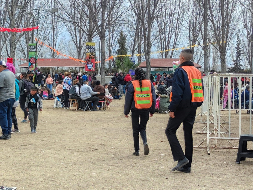 imagen 3 Alumnos de Tecnicatura acompañaron el festejo del día de la niñez en la Zona Este