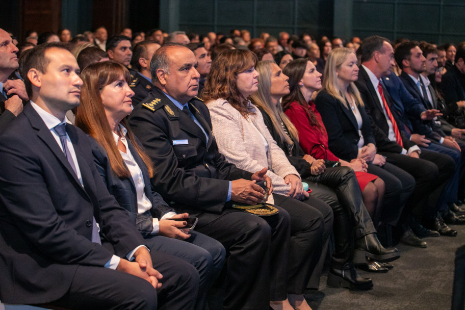 imagen 8 El IUSP celebro un gran acto de colación de grado con un número de egresados histórico
