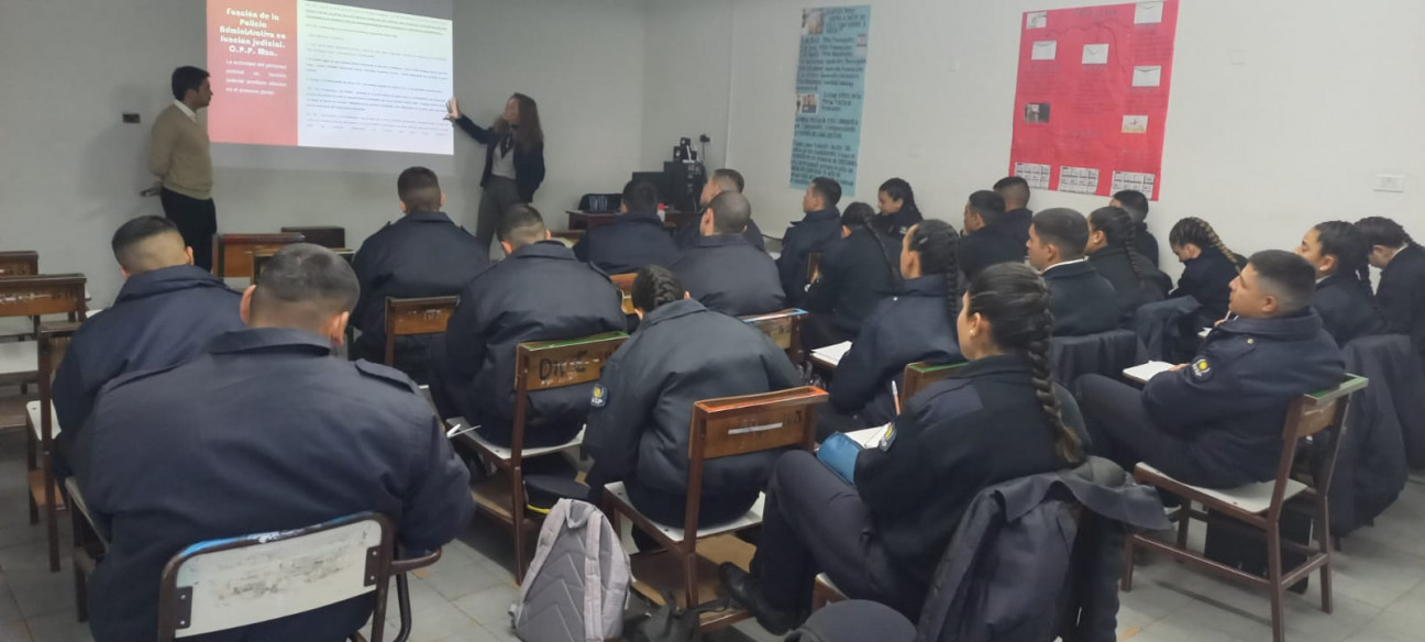 imagen El IUSP Delegación Zona Sur recibió la visita de docentes en el marco de la materia Práctica Sumarial