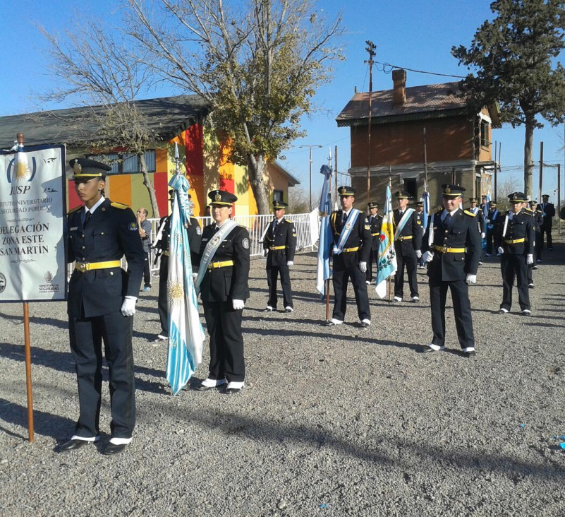 imagen Participación del IUSP Delegación Zona Este en festejo Provincial día de la bandera