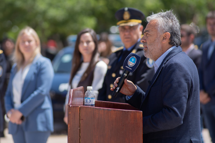 imagen 5 Los Directivos del IUSP se hicieron presentes en la Base Cóndor donde el Gobernador y la Ministra de Seguridad y Justicia presentaron a los nuevos policías que estarán al servicio de la comunidad