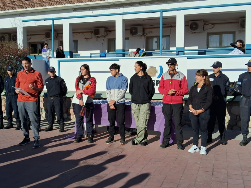 imagen 1 Se desarrolló el 2° Torneo de Voley Recreativo Mixto en la Sede Central del IUSP